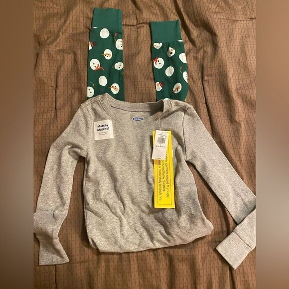 Snow man pjs - Picture 1 of 4